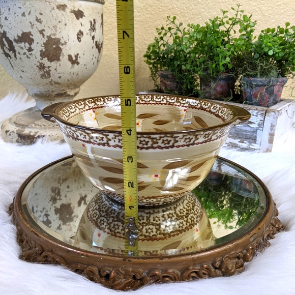 Temptations Tara Old World Mixing Bowl 1.5 Qt - Picture 5 of 7